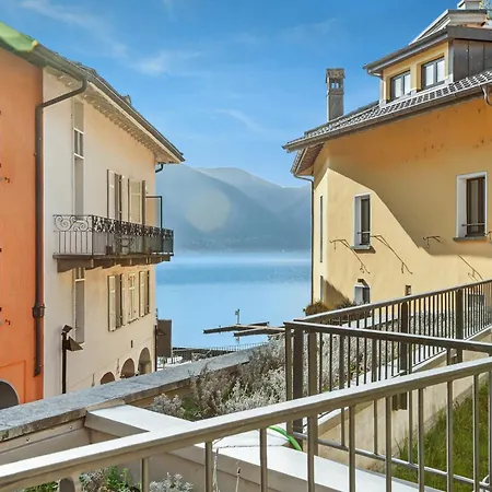 公寓 Borgo Corallo Lake-view Terrace In