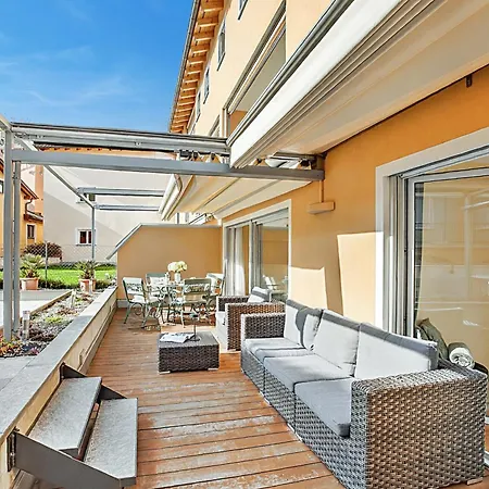 Borgo Corallo Lake-view Terrace In