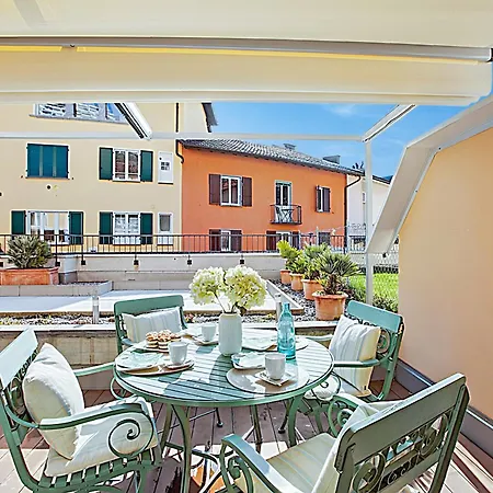 Borgo Corallo Lake-view Terrace In 公寓 *
